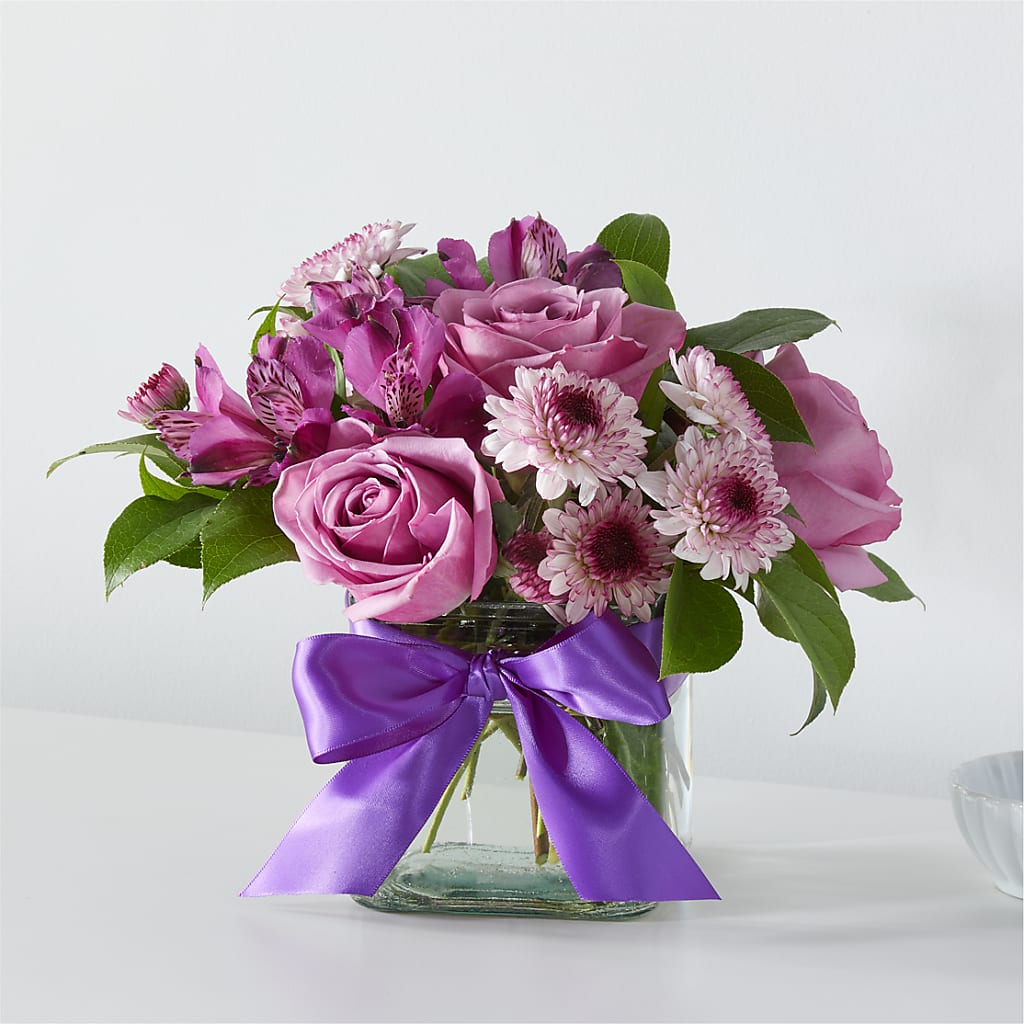 Sugarplum Bouquet – Four Seasons Flowers, Guelph ON