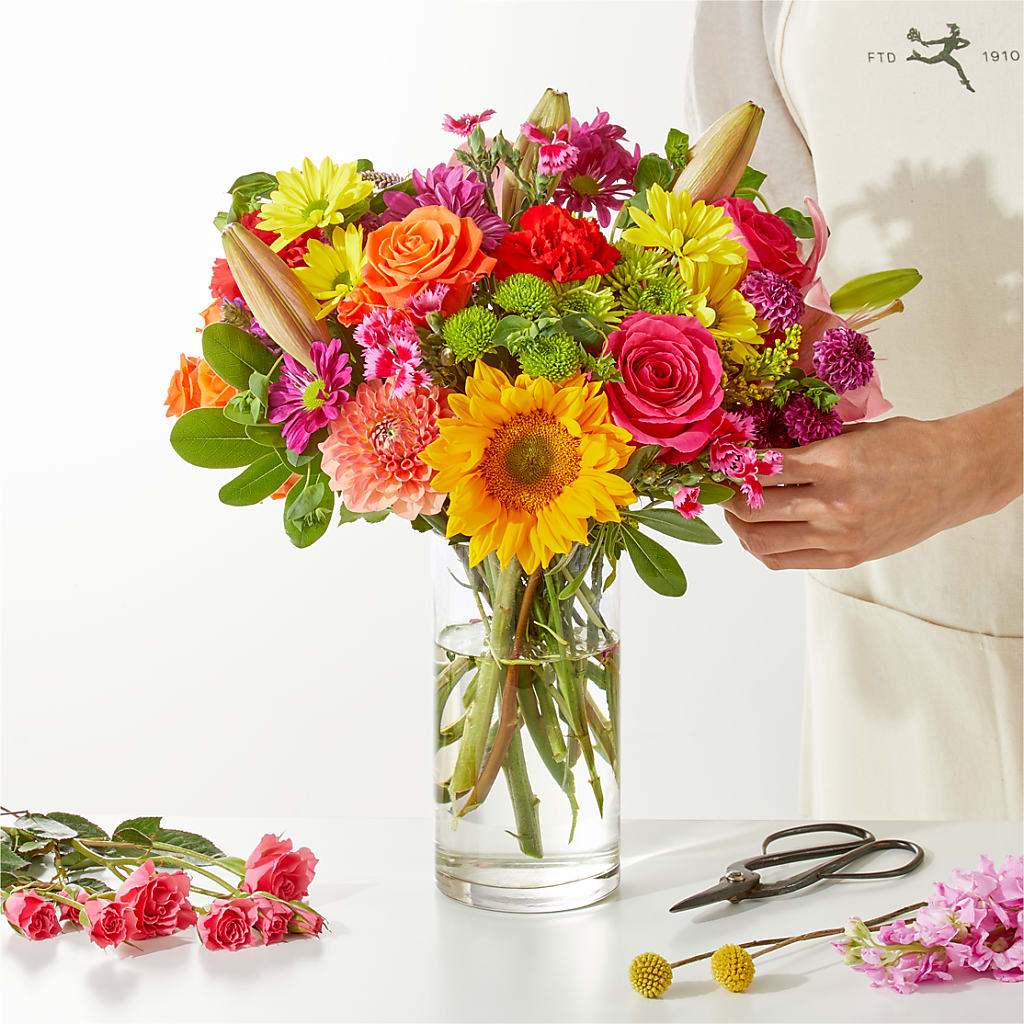 Cue the Confetti - A Florist Original – Four Seasons Flowers, Guelph ON