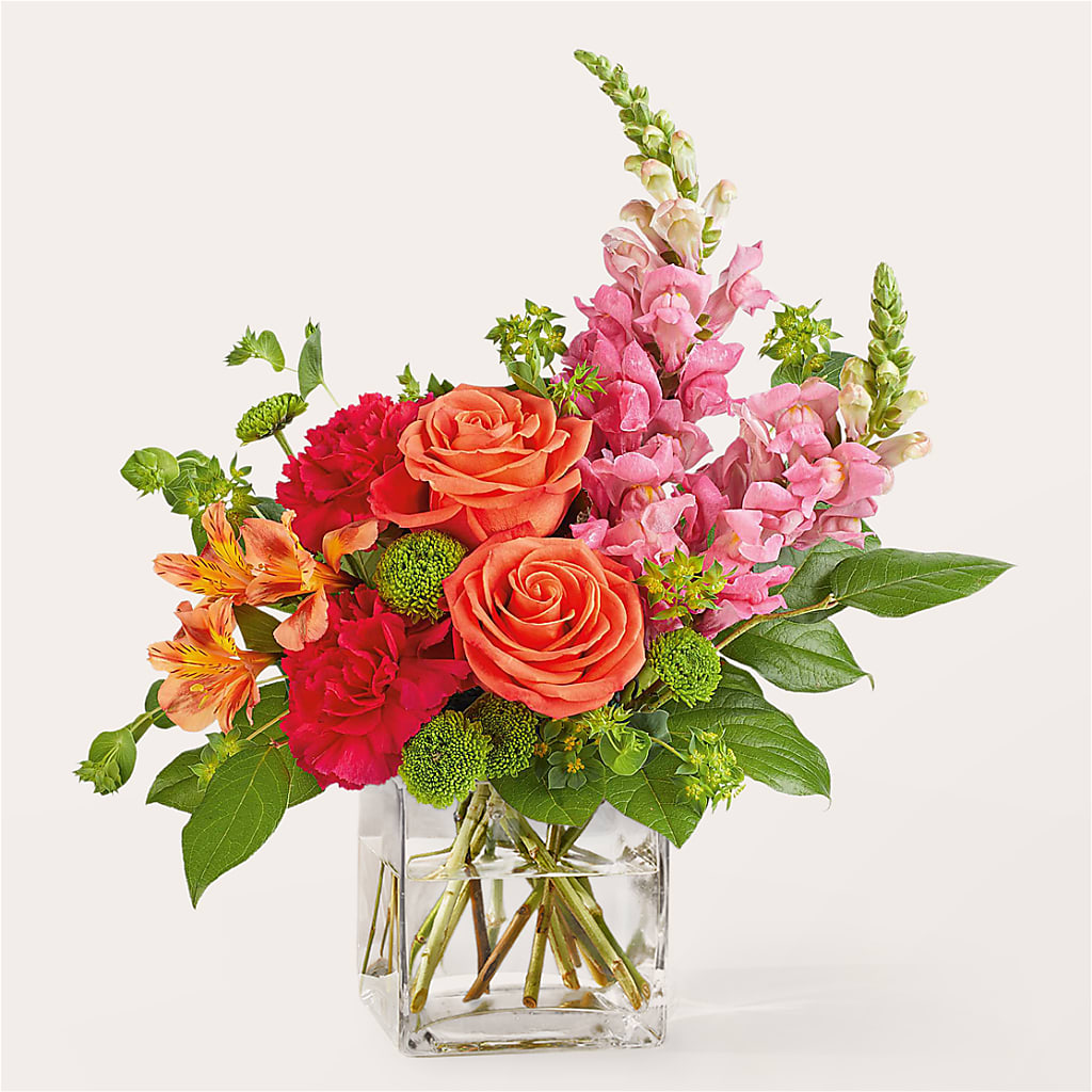 Cosmopolitan Bouquet – Four Seasons Flowers, Guelph ON