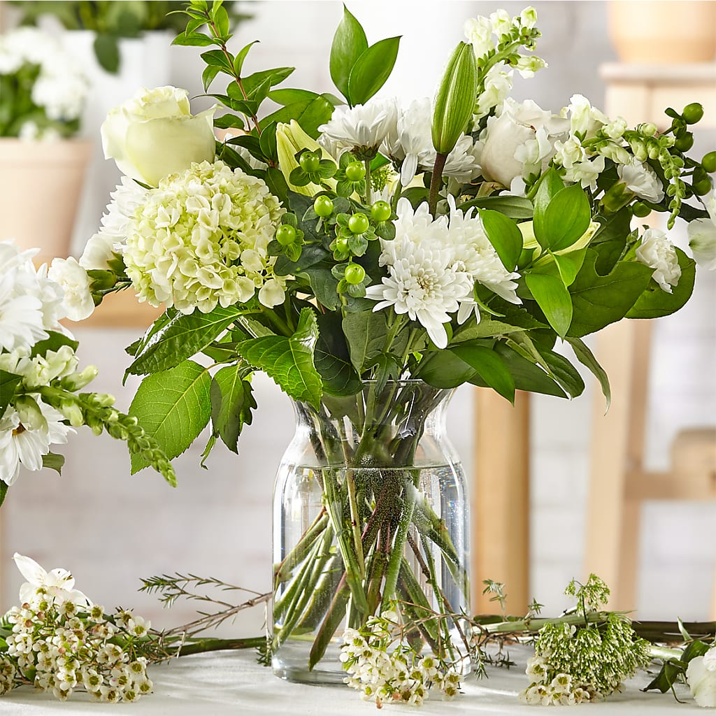 Classic Ivory – A Florist Original – Four Seasons Flowers, Guelph ON